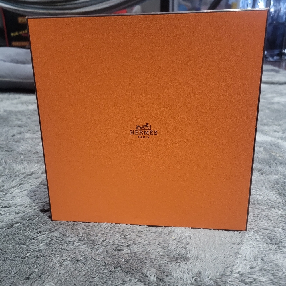 Hermes medium box